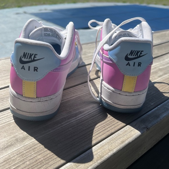 Nike Air Force 1 - Color Changing - Picture 10 of 10